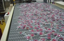 Объект: Конвейер с модульной пластиковой лентой для упакованных леденцов