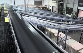 Объект: Конвейерная система с автоматической системой управления для транспортировки грузов в складском помещении