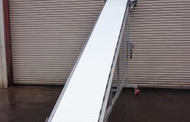 Ленточный наклонный передвижной конвейер для поднятия на высоту 2000 мм текстиля в рулонах - фото 2